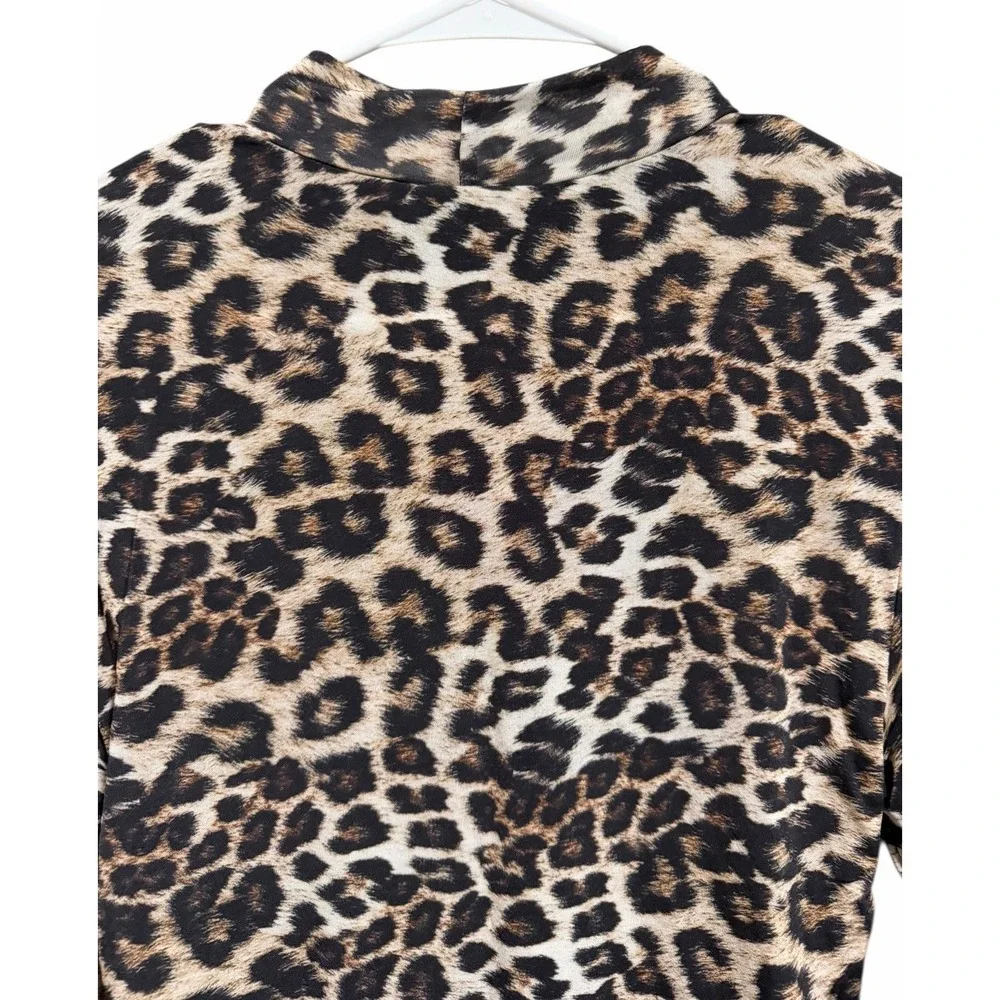 Farm Rio Mock Neck Long Sleeve Stretch Jersey Leopard Blouse Women's Size Medium